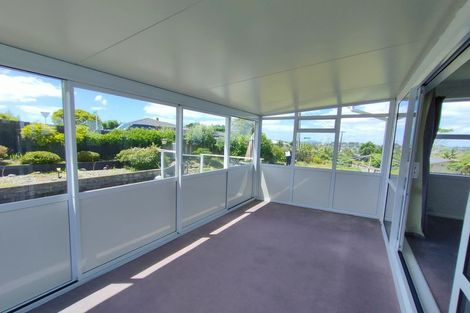 Photo of property in 7 Sycamore Drive, Sunnynook, Auckland, 0620