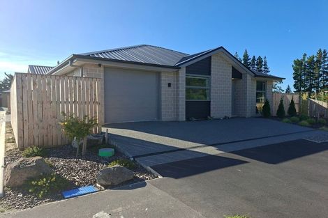Photo of property in 35 Ella Street, Rolleston, 7614