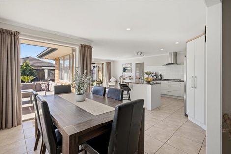 Photo of property in 619 Gloucester Road, Papamoa Beach, Papamoa, 3118