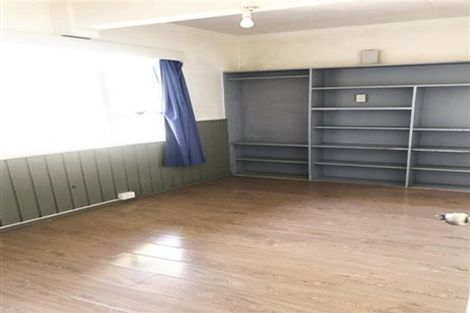 Photo of property in 11 Epping Road, Henderson, Auckland, 0610