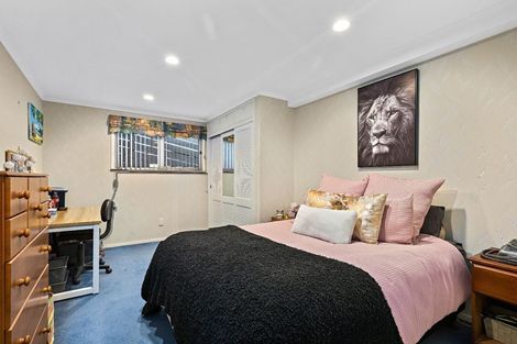 Photo of property in 25 Donovan Avenue, Massey, Auckland, 0614