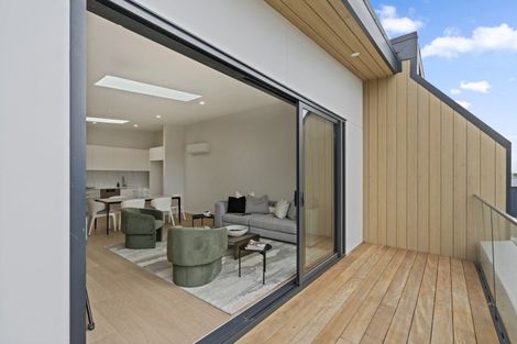 Photo of property in 115 Tiketike Way, Brooklyn, Wellington, 6021