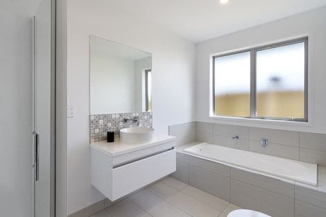 Photo of property in 4 Piripono Crescent, Pukekohe, 2120