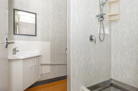 Photo of property in 24 Seddon Crescent, Whataupoko, Gisborne, 4010