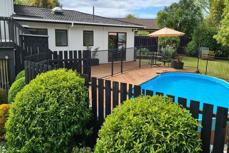 Photo of property in 19 Rhonda Place, Opaheke, Papakura, 2113