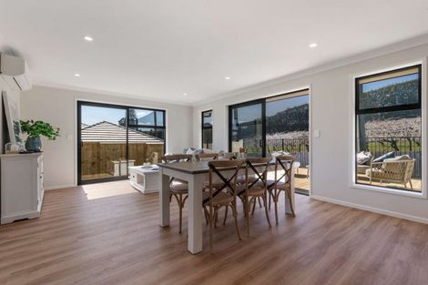 Photo of property in 16 Sam Heywood Place, Pyes Pa, Tauranga, 3112