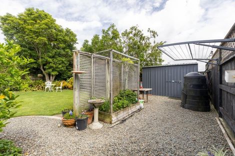 Photo of property in 11 Manapouri Crescent, Hokowhitu, Palmerston North, 4410