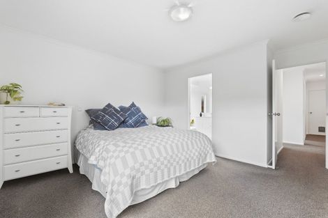 Photo of property in 8 Evergreen Glade, Papamoa Beach, Papamoa, 3118