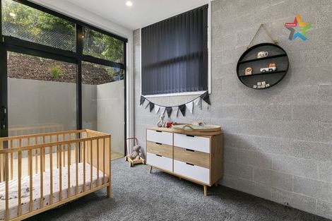 Photo of property in 58b Pekanga Road, Normandale, Lower Hutt, 5010