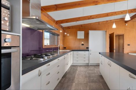Photo of property in 13 Haslett Place, Upper Riccarton, Christchurch, 8041