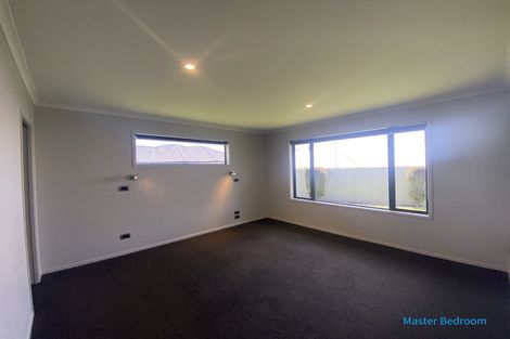 Photo of property in 51 Alberta Road, Glen Avon, New Plymouth, 4312