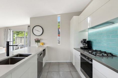 Photo of property in 19j Kabul Street, Khandallah, Wellington, 6035