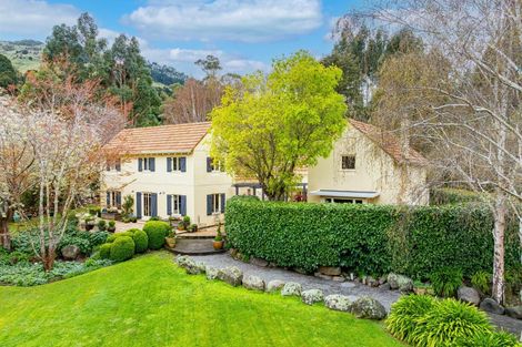 Photo of property in 215 Okuti Valley Road, Little River, 7591