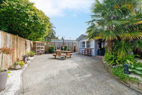 Photo of property in 5 Kawiu Road, Levin, 5510