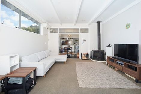 Photo of property in 40 Derwent Street, Island Bay, Wellington, 6023