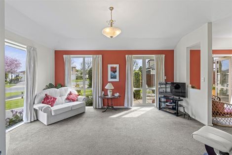 Photo of property in 5 Richard Seddon Drive, Northwood, Christchurch, 8051