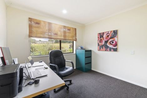 Photo of property in 47 Rutherford Drive, Waikanae Beach, Waikanae, 5036