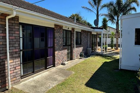 Photo of property in 56 Gray Avenue, Paraparaumu Beach, Paraparaumu, 5032