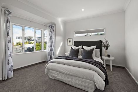 Photo of property in 7 Charles Street, Westshore, Napier, 4110