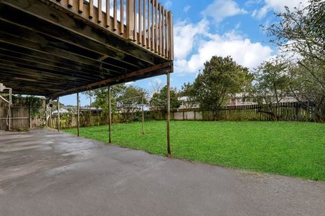 Photo of property in 12 Ozich Avenue, Te Atatu South, Auckland, 0610
