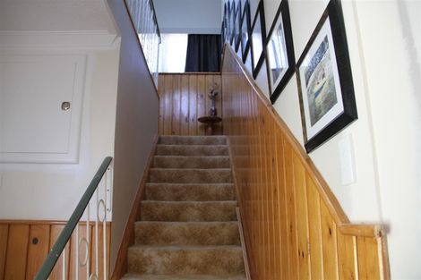 Photo of property in 33 Main Road, Tuatapere, 9620