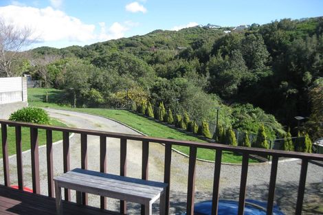 Photo of property in 17 Holly Grove, Maungaraki, Lower Hutt, 5010