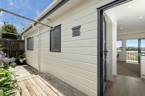 Photo of property in 1/59 Verran Road, Birkenhead, Auckland, 0626