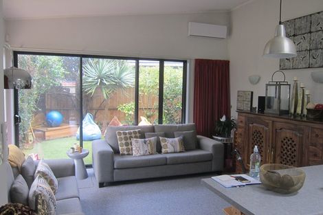 Photo of property in 51 Minaret Drive, Bucklands Beach, Auckland, 2014