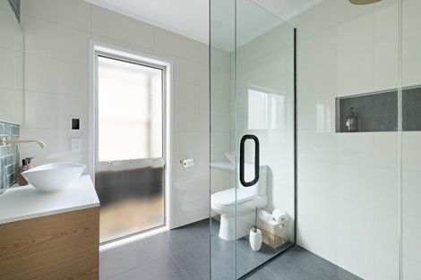 Photo of property in 9 Lakeview Quay, Pyes Pa, Tauranga, 3112