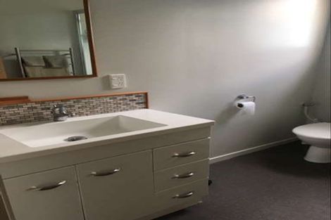 Photo of property in 22 Ogilvie Road, Kinloch, Taupo, 3377