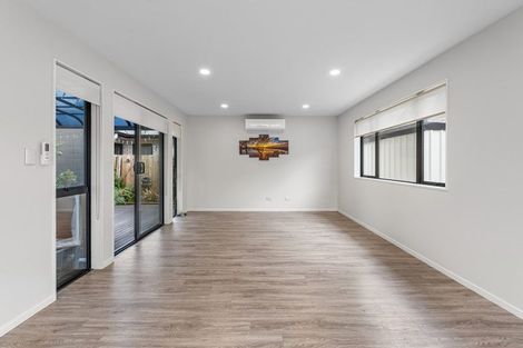 Photo of property in 49 Matata Drive, Takanini, 2112