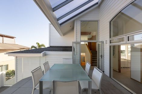 Photo of property in 233c Oceanbeach Road, Mount Maunganui, 3116