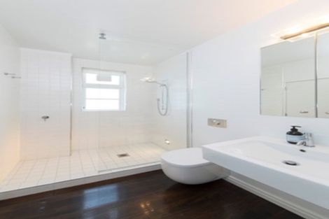 Photo of property in 105 Tamaki Drive, Mission Bay, Auckland, 1071