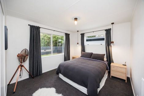 Photo of property in 12 Capri Place, Awapuni, Palmerston North, 4412