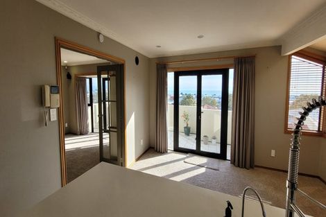 Photo of property in 85c Eliot Street, New Plymouth, 4310