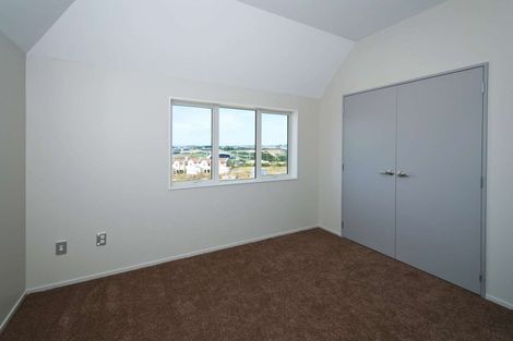Photo of property in The Rise, 30 Hatfield Place, Albany Heights, Auckland, 0632