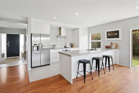 Photo of property in 176 Helenslee Road, Pokeno, 2472