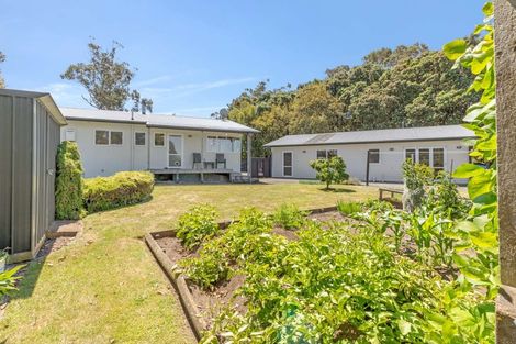 Photo of property in 18 Pickwick Road, Otamatea, Whanganui, 4571