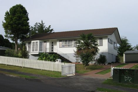 Photo of property in 13 Midgley Road, West Harbour, Auckland, 0618