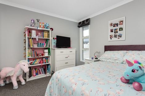 Photo of property in 21 Bob Carter Place, Welcome Bay, Tauranga, 3175