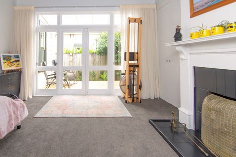 Photo of property in 11 Colombo Street, Hokowhitu, Palmerston North, 4410