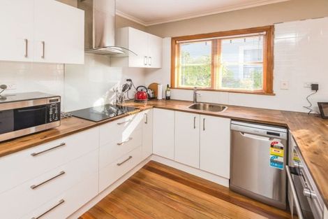 Photo of property in 5 Hurworth Place, College Estate, Whanganui, 4500