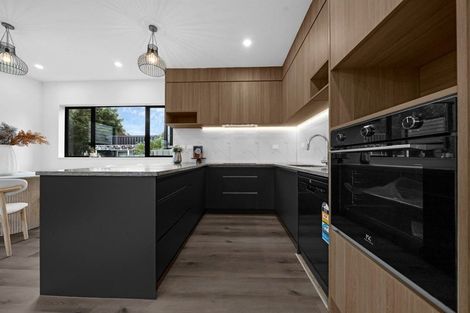 Photo of property in 40a Mason Street, New Lynn, Auckland, 0600