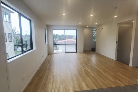 Photo of property in 4a Tonar Street, Northcote, Auckland, 0627