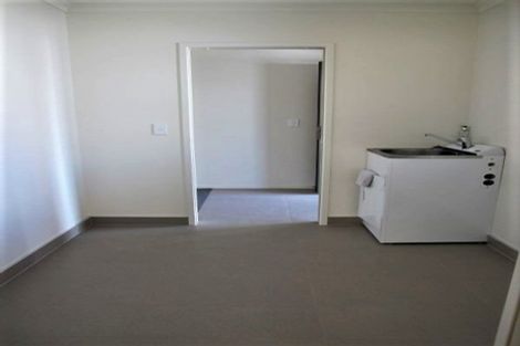 Photo of property in 52 Madison Terrace, Silverdale, 0932