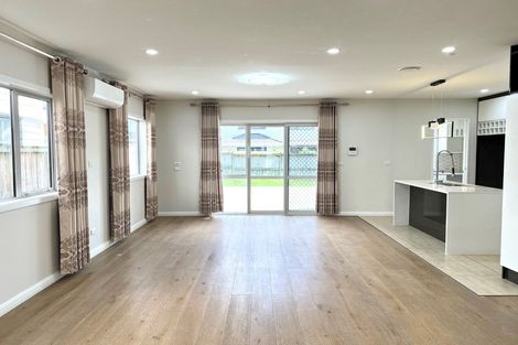 Photo of property in 21 Calcite Avenue, Flat Bush, Auckland, 2019