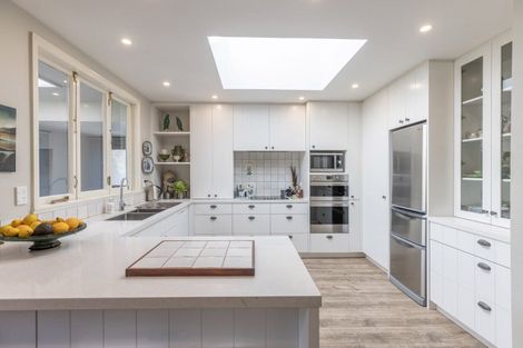 Photo of property in 1 Hodge Terrace, Havelock North, 4130