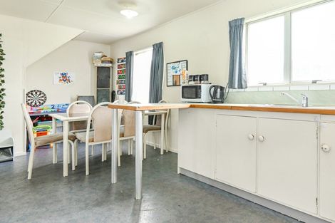 Photo of property in 15 Ramsey Crescent, Flaxmere, Hastings, 4120