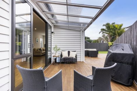 Photo of property in 6a Hostel Access Road, Eastern Beach, Auckland, 2012