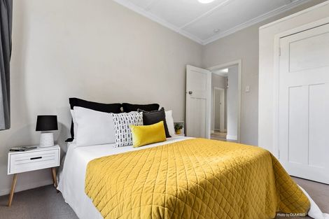 Photo of property in 16 Hudson Street, Island Bay, Wellington, 6023